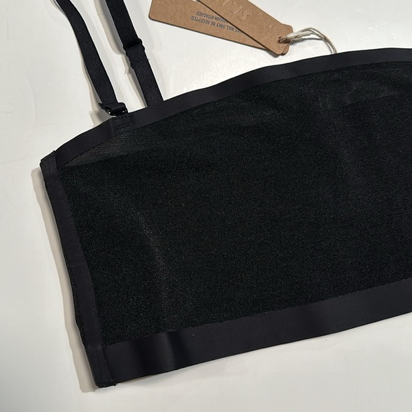 SKIMS Powermesh Bandeau Bralette In Onyx - Picture 11 of 12